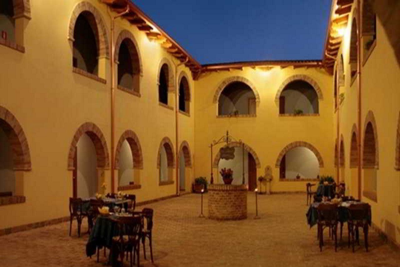 Hotel Funtana Noa Villanovaforru Екстериор снимка